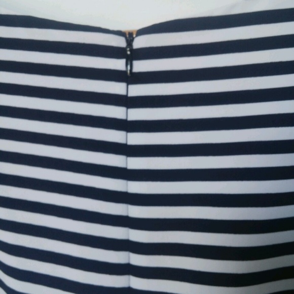 Size 16, Worthington dress, black & white stripped - Picture 6 of 11